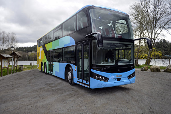 Bus 2015